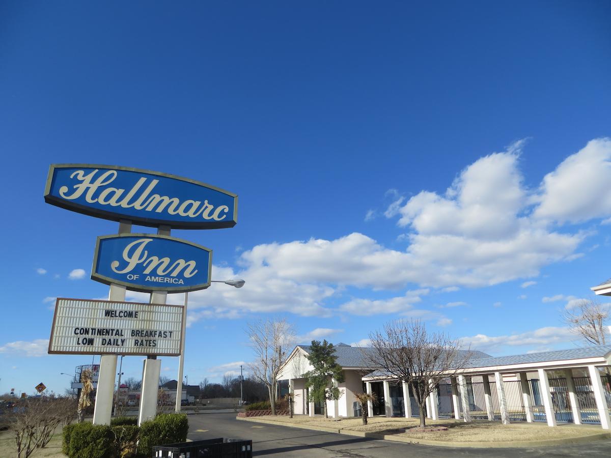 Hallmarc Inn - thumb 24