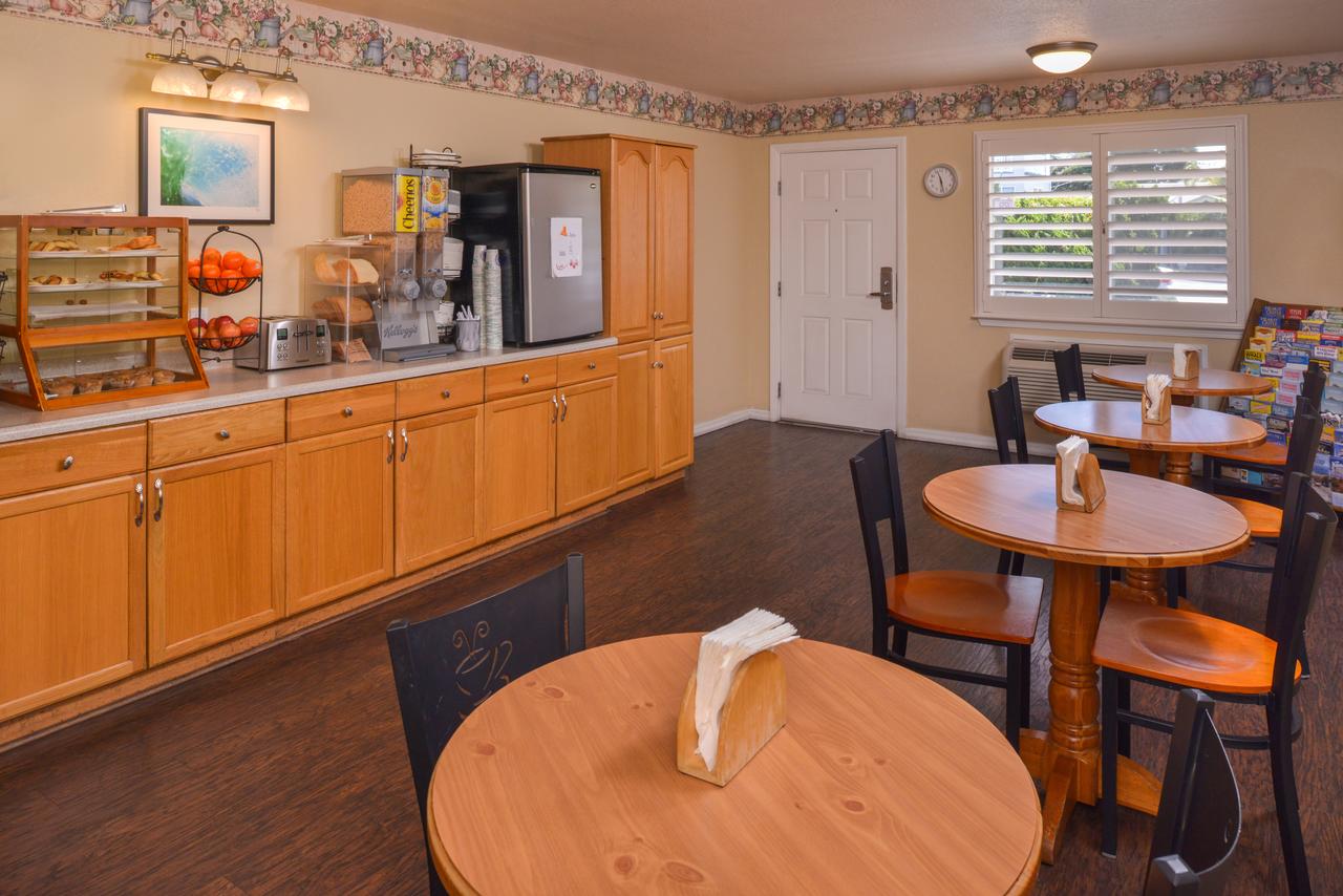 Cayucos Beach Inn - thumb 8