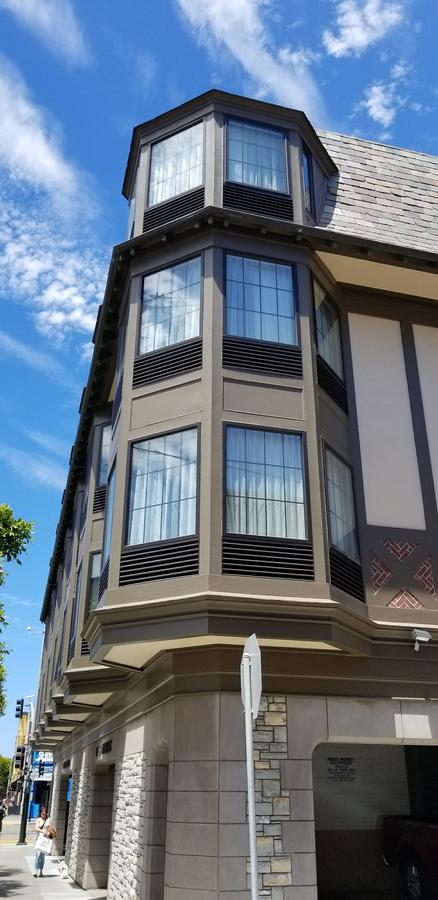 Chelsea Inn - thumb 7