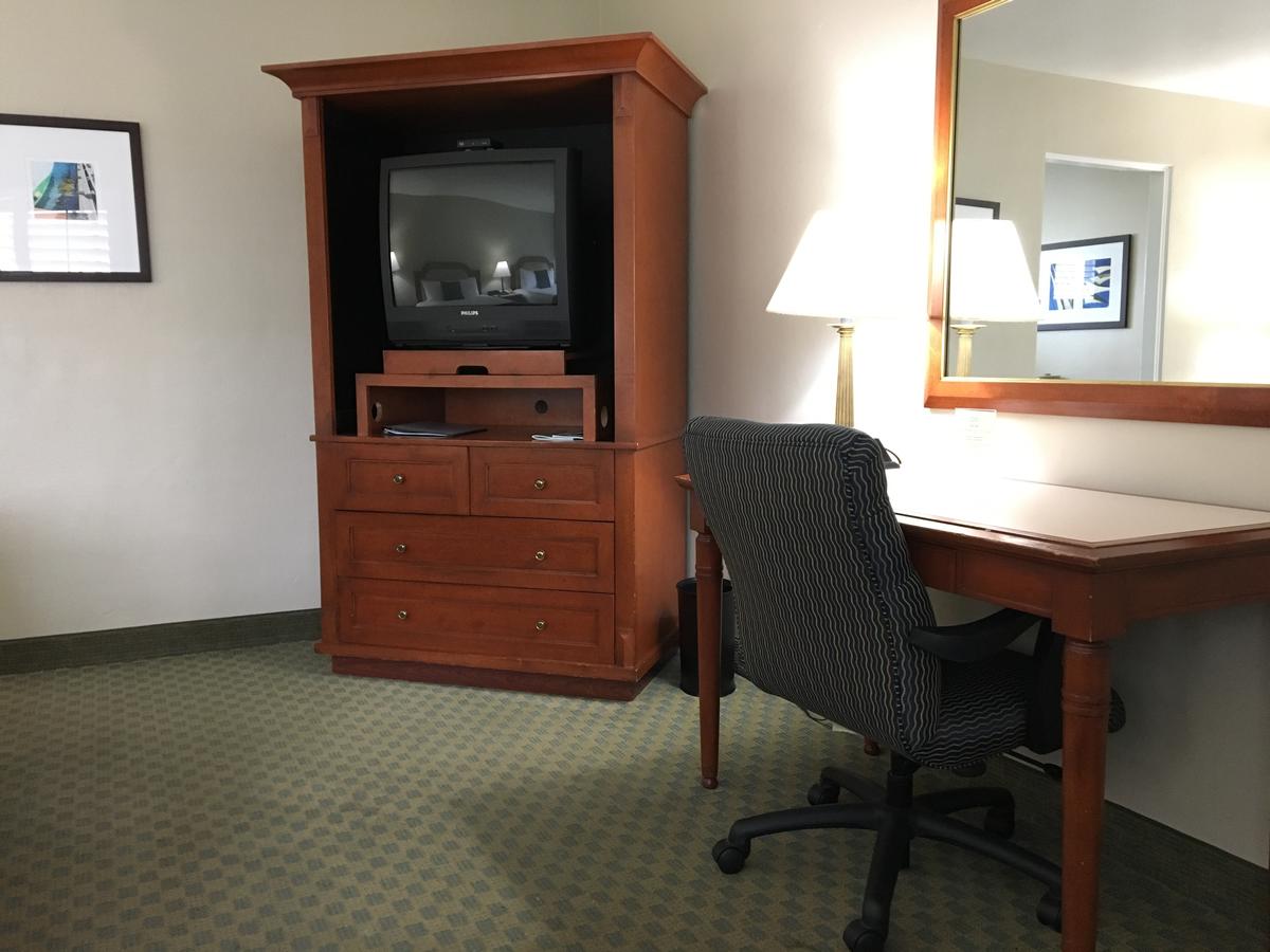 La Avenida Inn - thumb 39