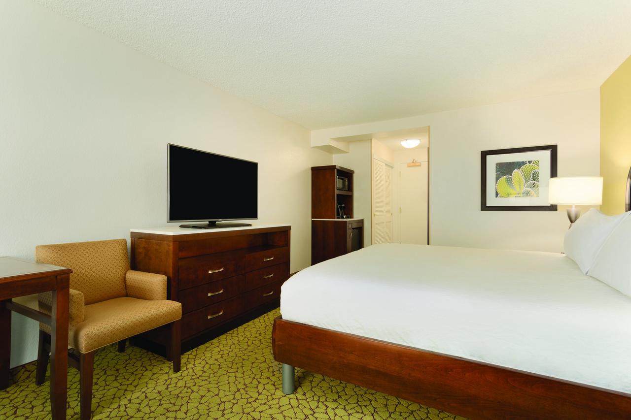 Hilton Garden Inn Anaheim/Garden Grove - thumb 10