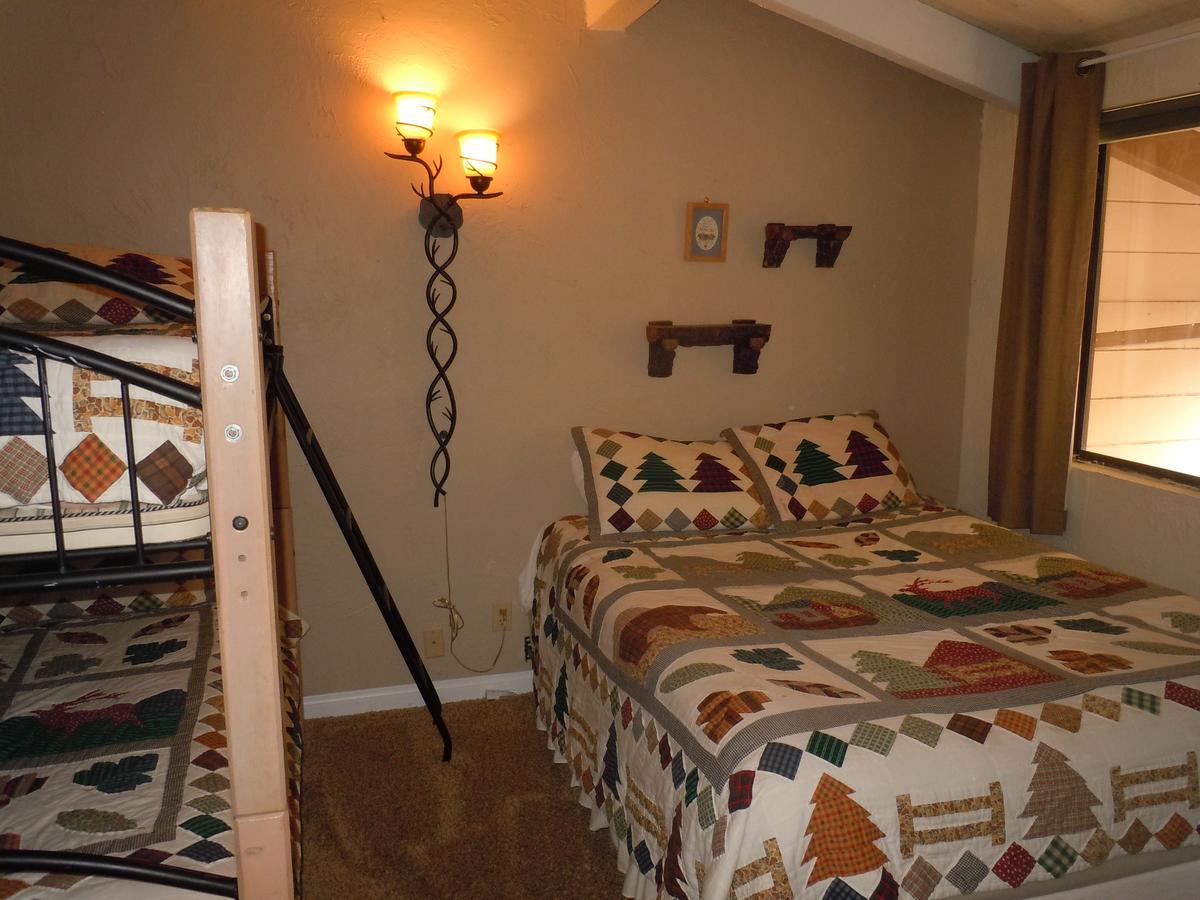 Three-Bedroom Premier Townhouse Unit #67 By Snow Summit Townhouses - thumb 8