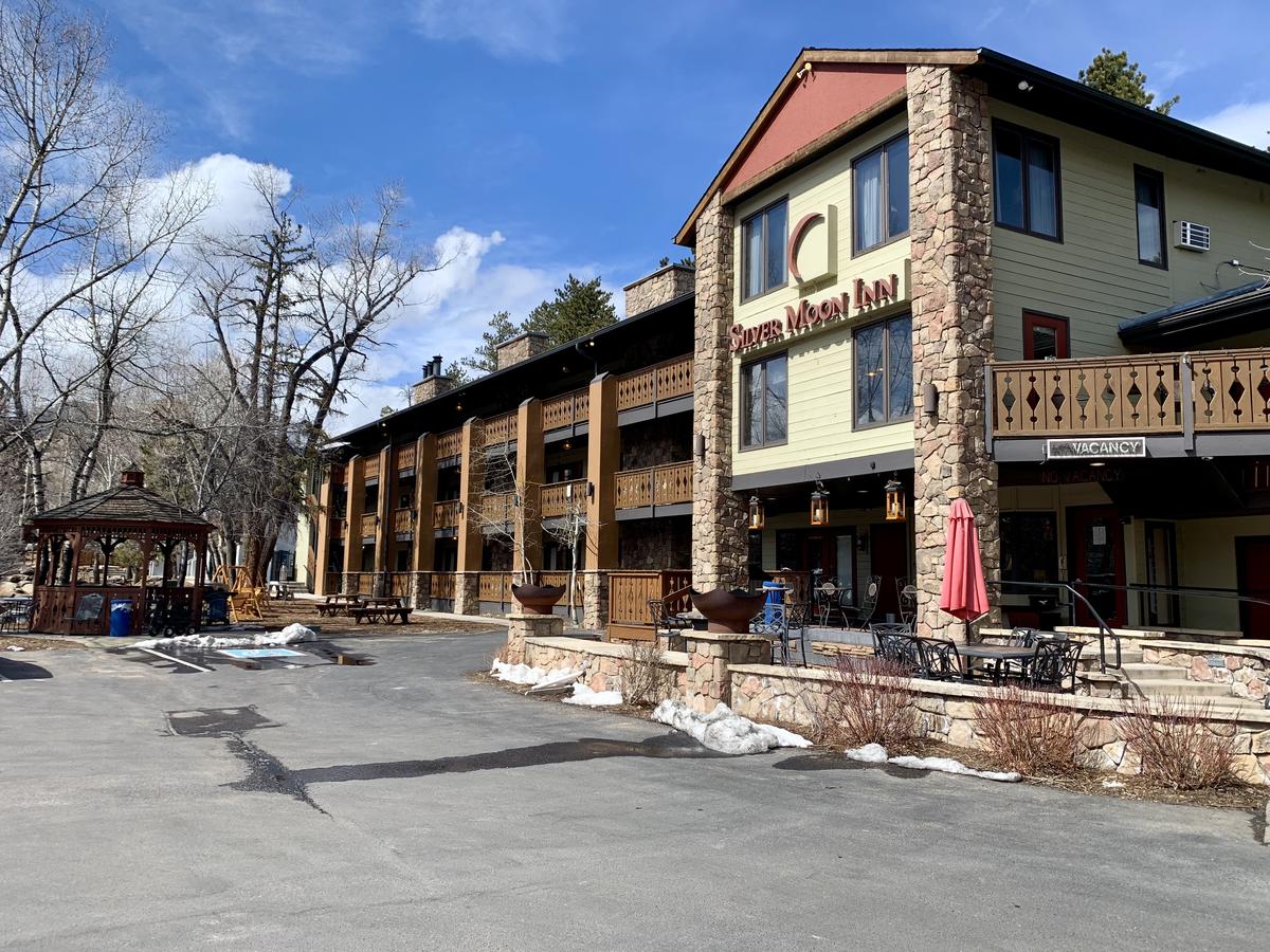 Silver Moon Inn - thumb 1