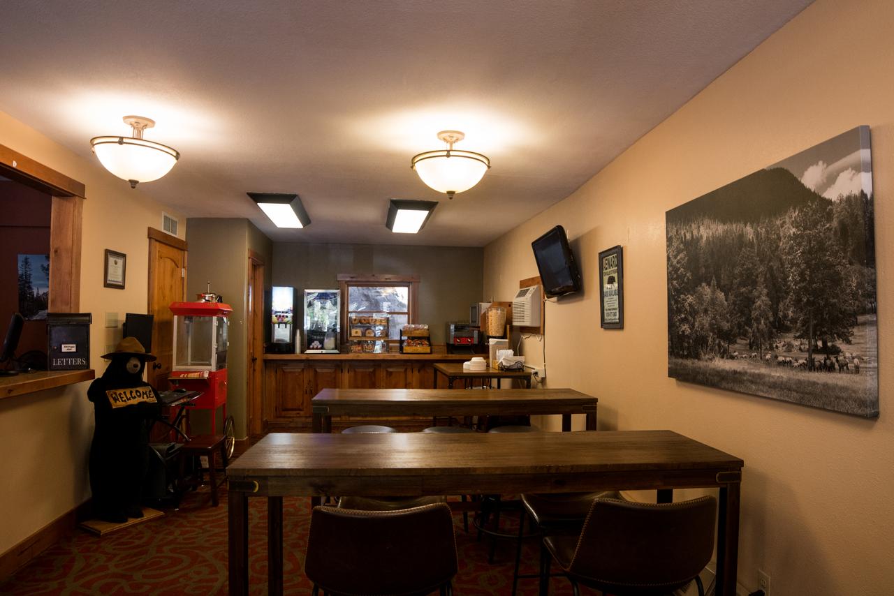 Silver Moon Inn - thumb 4