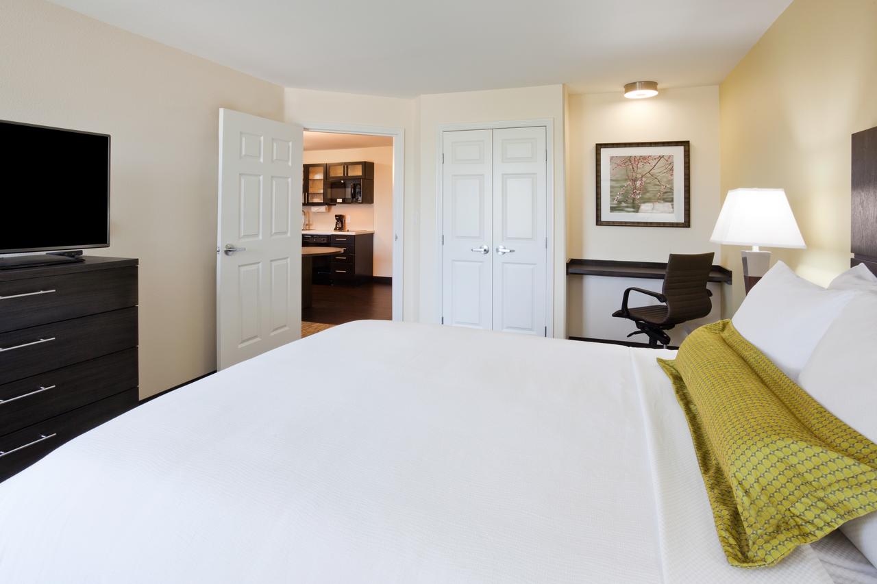 Candlewood Suites Longmont - thumb 7