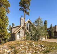 Four-Bedroom Pineview Haus - Accommodation Philadelphia