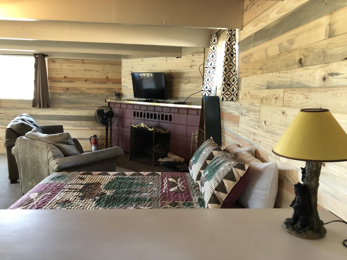 Estes Lake Lodge - thumb 7