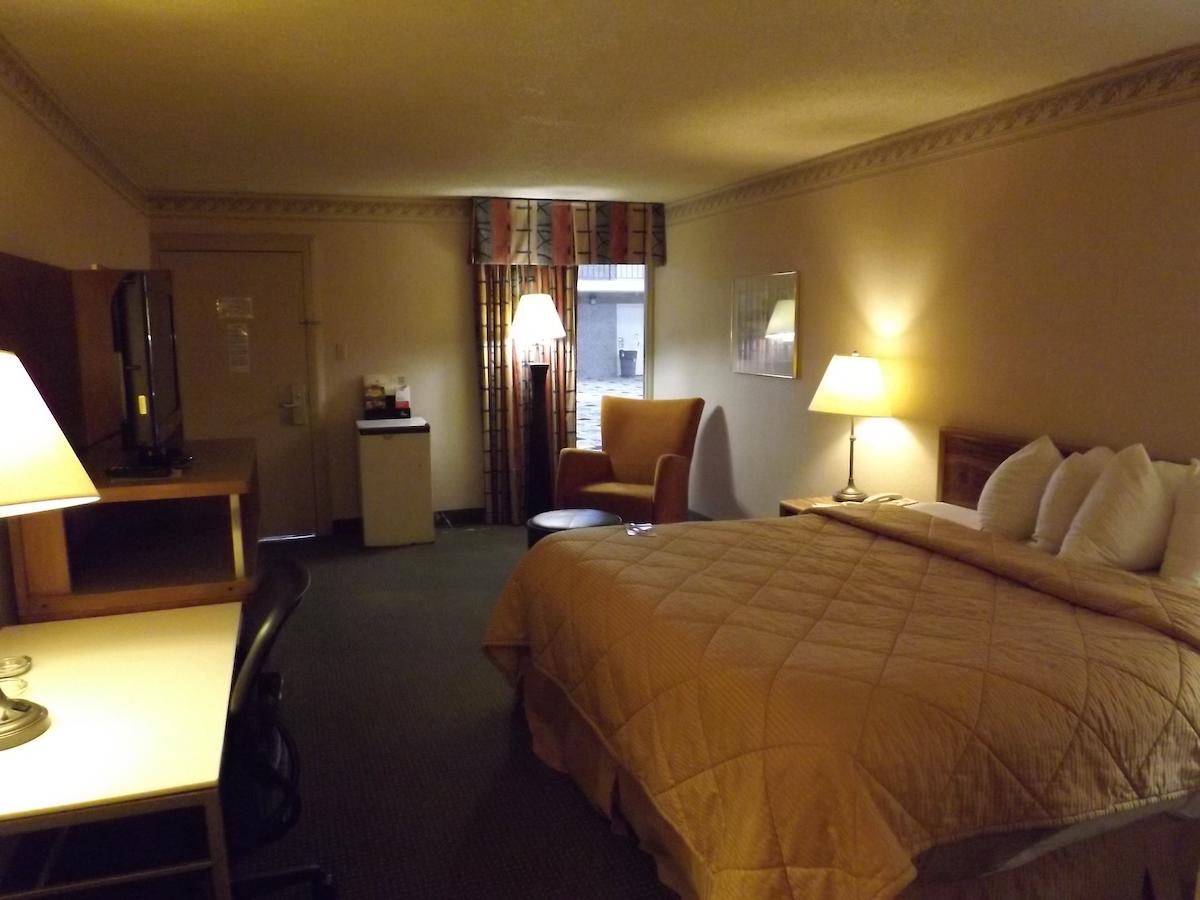 Ramada By Wyndham Sterling - thumb 16