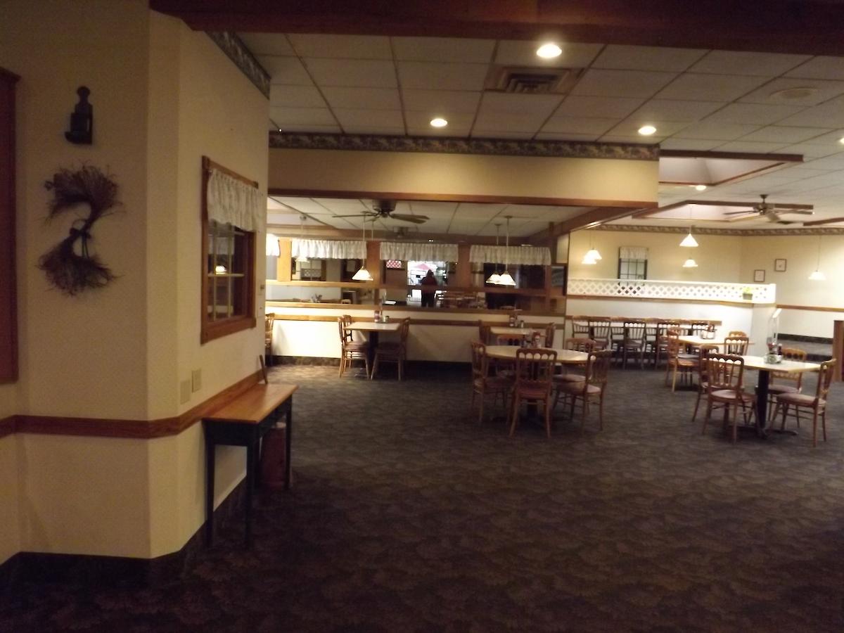 Ramada By Wyndham Sterling - thumb 41