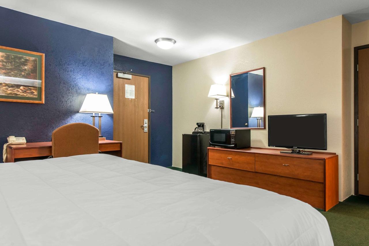 Comfort Inn - thumb 6