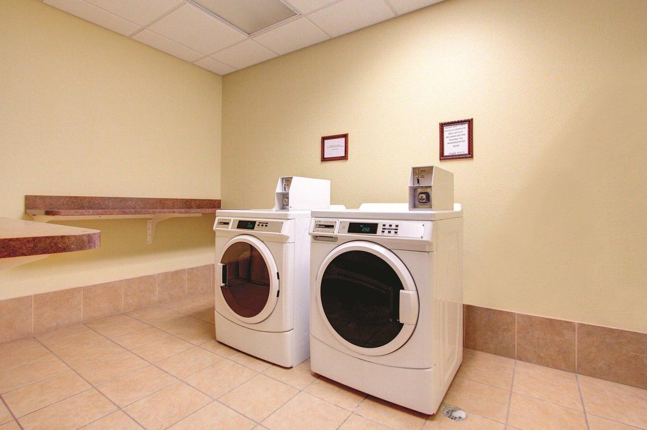 La Quinta By Wyndham Denver Gateway Park - thumb 10