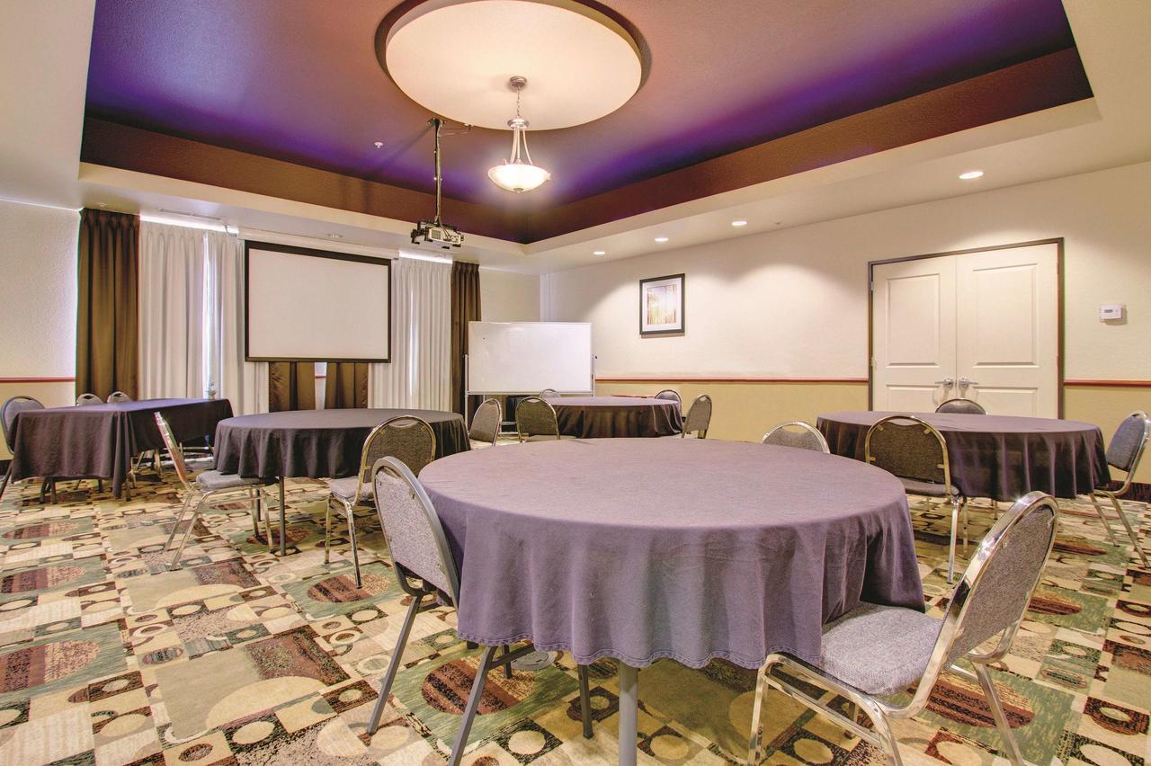 La Quinta By Wyndham Denver Gateway Park - thumb 6