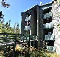 Treehouse II THSS - Accommodation Philadelphia