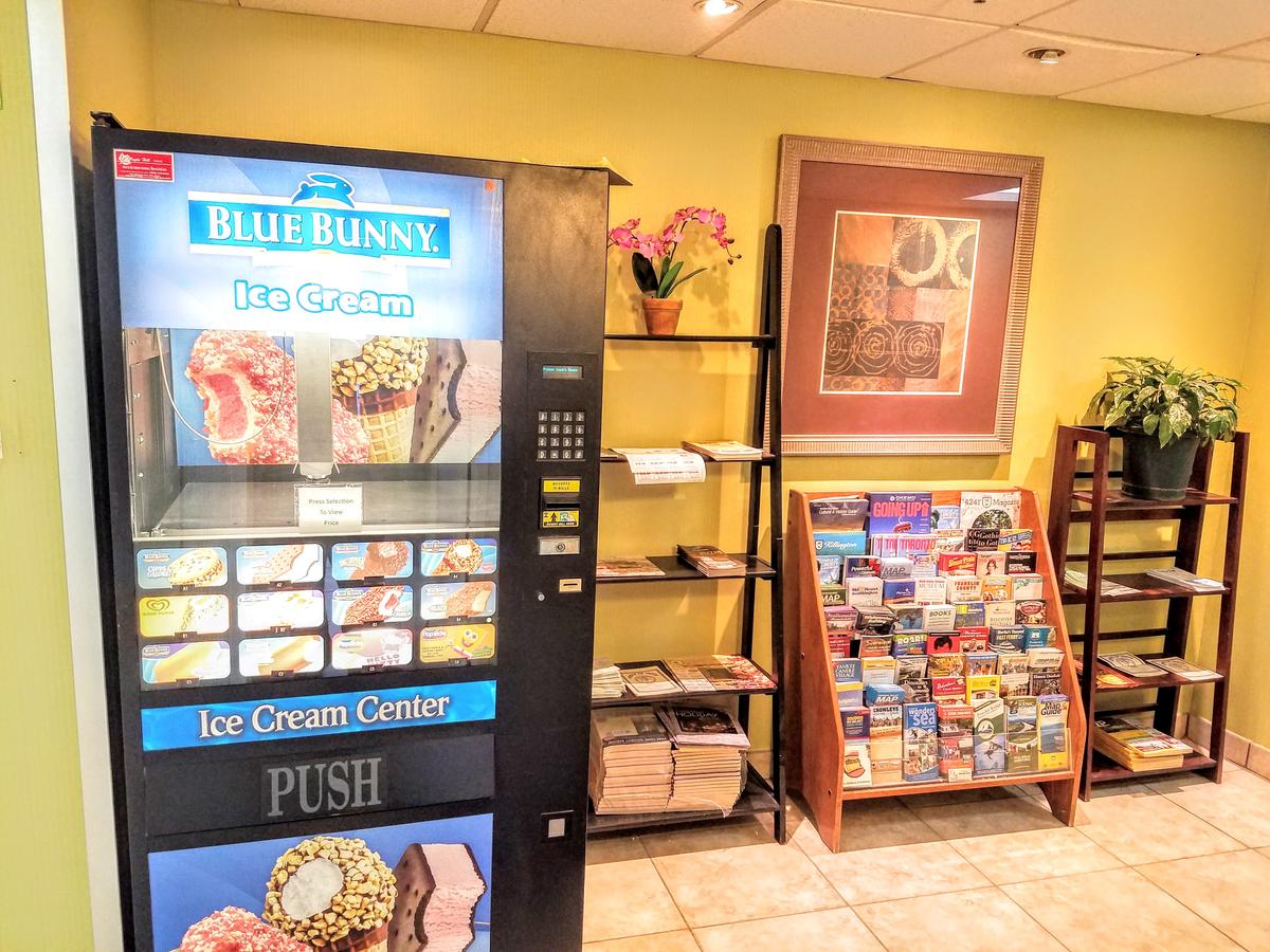 Days Inn By Wyndham Windsor Locks / Bradley Intl Airport - thumb 29