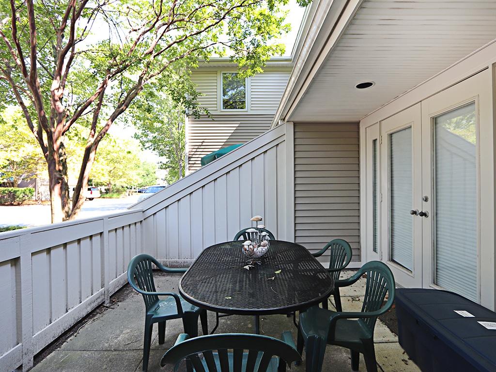 53002 Lakeshore Drive Townhouse - thumb 14