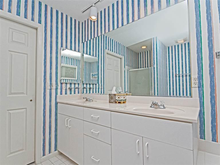 53002 Lakeshore Drive Townhouse - thumb 2