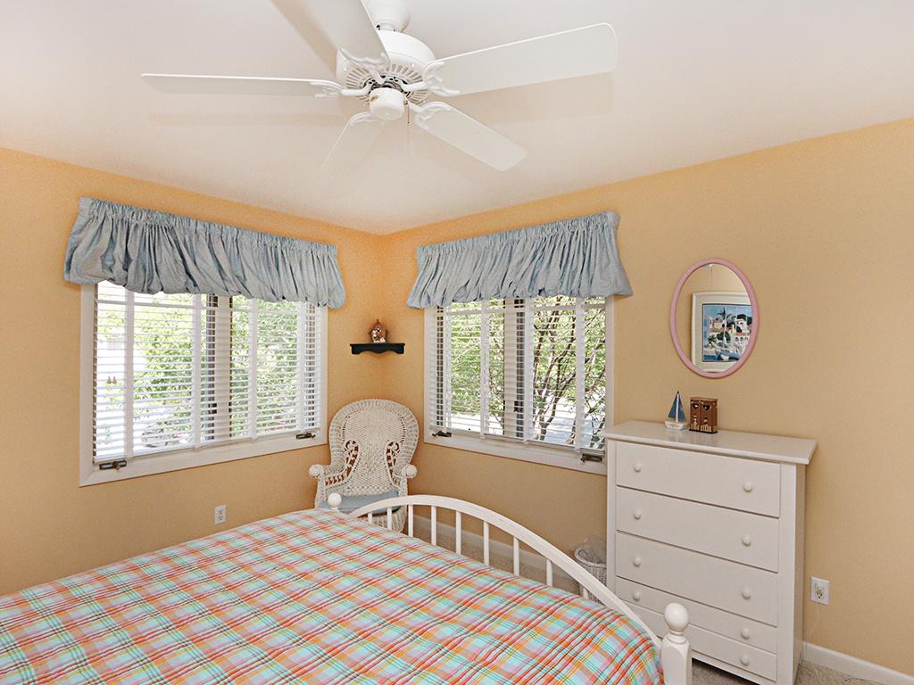 53002 Lakeshore Drive Townhouse - thumb 5