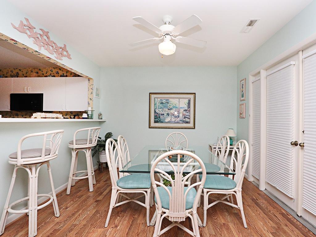 53002 Lakeshore Drive Townhouse - thumb 7