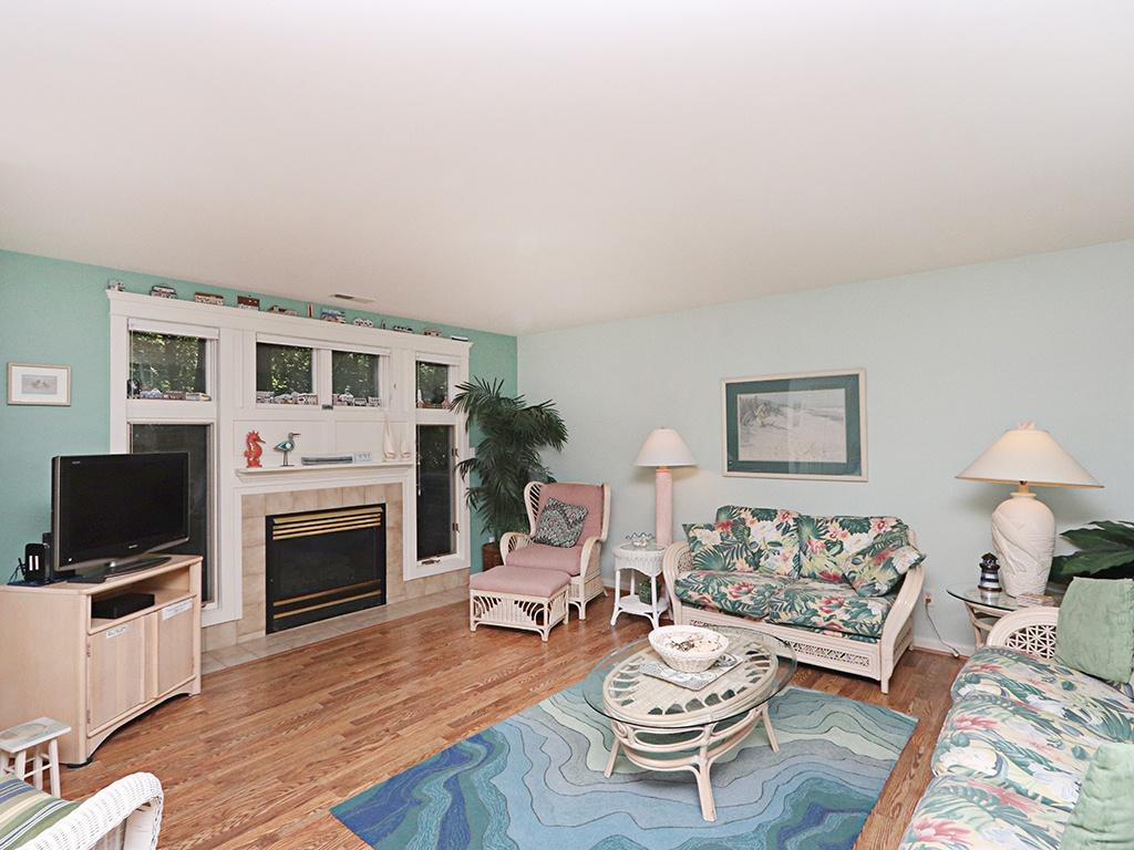 53002 Lakeshore Drive Townhouse - thumb 28