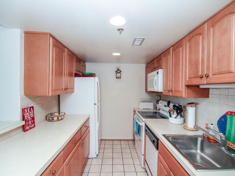 301 Island House Condo - thumb 2