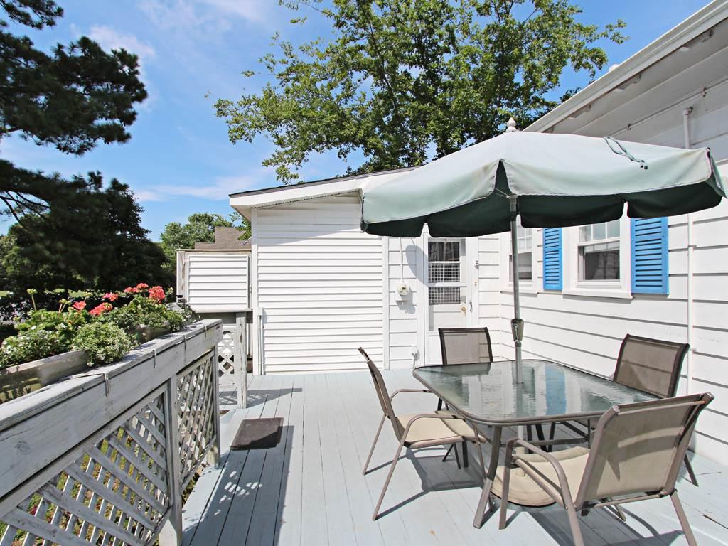 6 Central Avenue Home - thumb 9