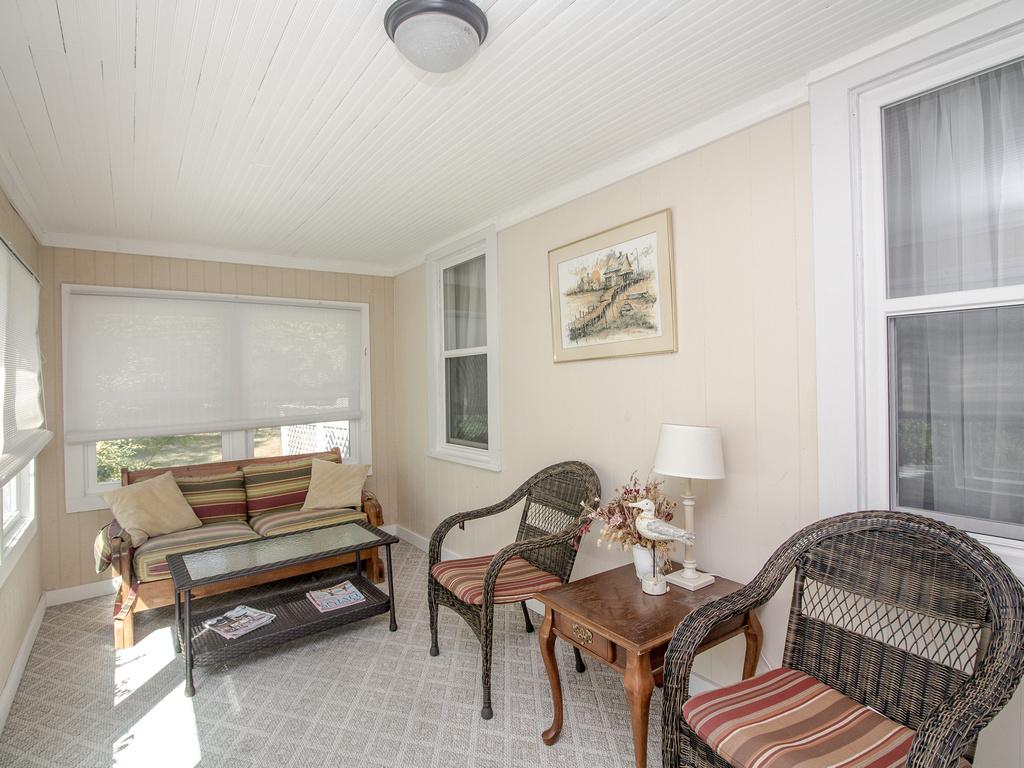 6 Central Avenue Home - thumb 3