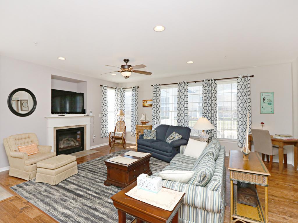232A October Glory Avenue Condo - thumb 24