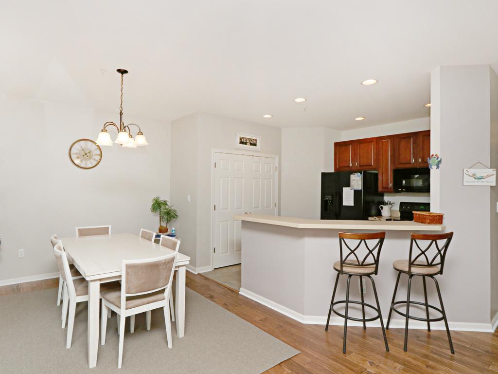 232A October Glory Avenue Condo - thumb 19