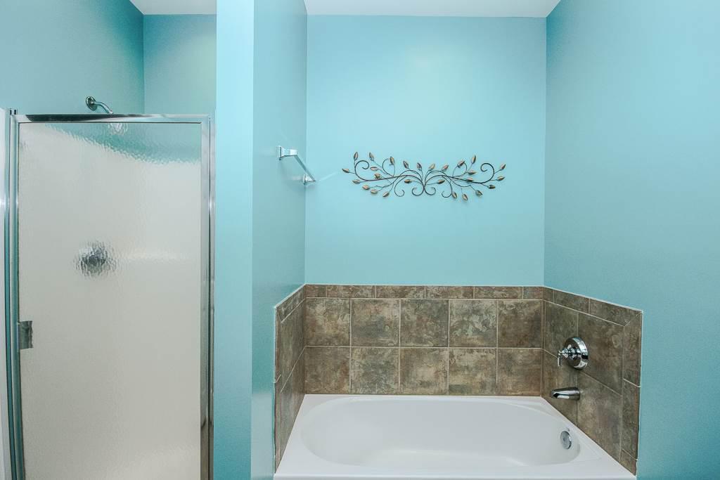 232A October Glory Avenue Condo - thumb 31