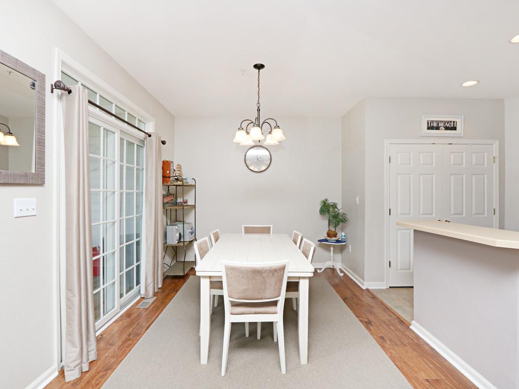 232A October Glory Avenue Condo - thumb 2