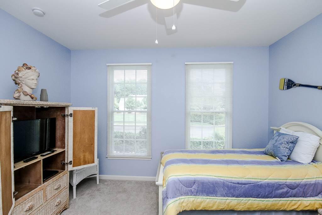232A October Glory Avenue Condo - thumb 35