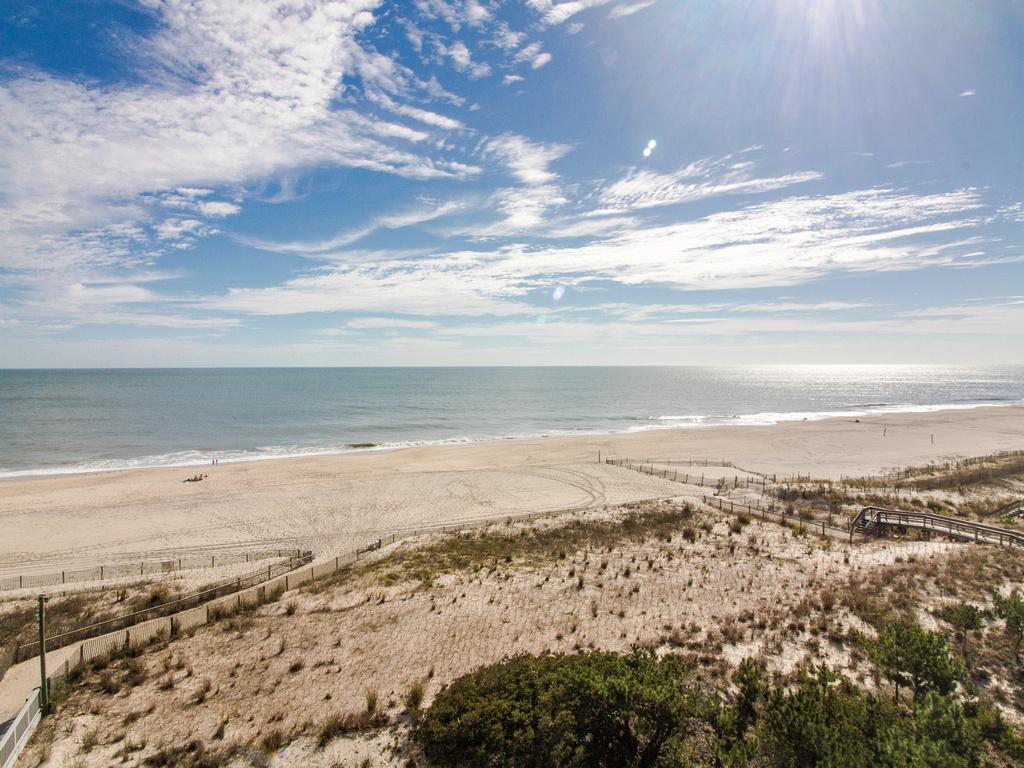 608 Island House Condo - thumb 4