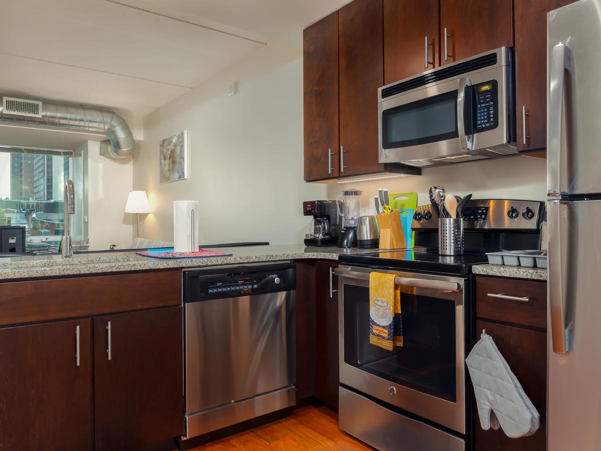 Capitol Hill Fully Furnished Apartments - thumb 25