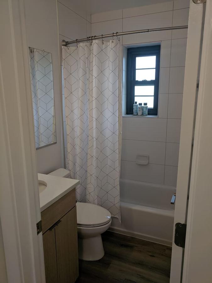 Posh & Modern Dc Proper Flat - thumb 1