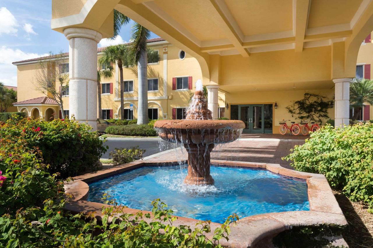 Hawthorn Suites By Wyndham Naples - thumb 40