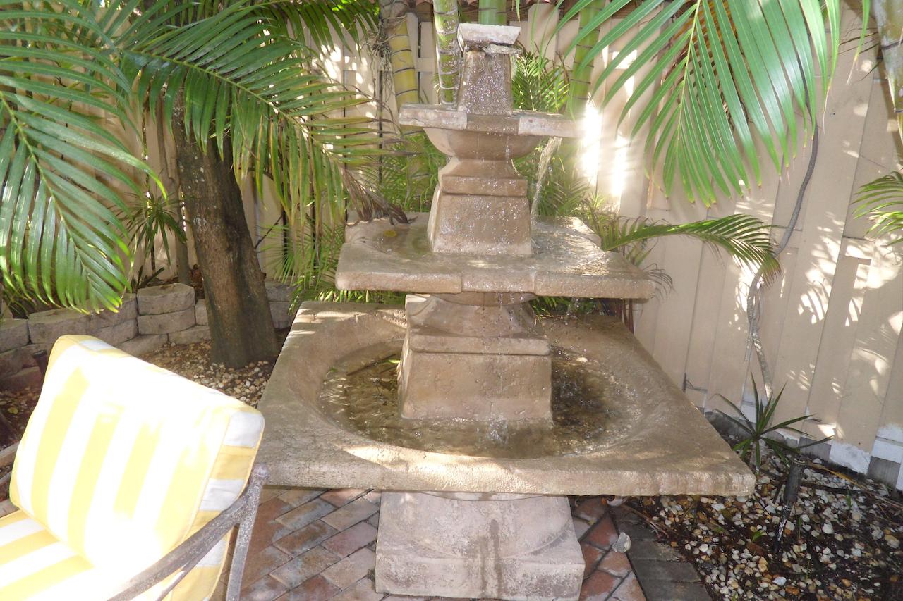 La Casa Hotel A North Beach Village Resort Hotel - thumb 5