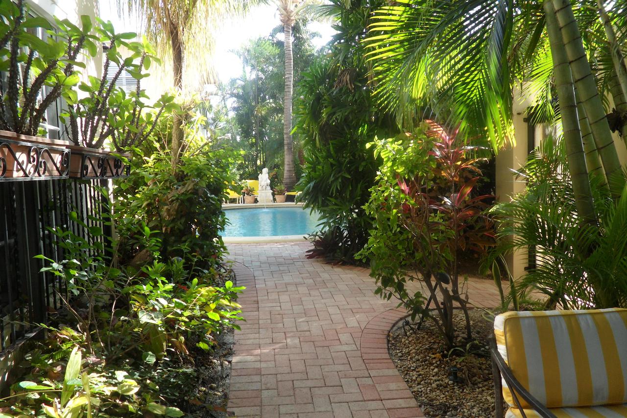 La Casa Hotel A North Beach Village Resort Hotel - thumb 2