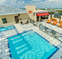 Ramada Plaza Suites Universal Studios - Accommodation Philadelphia