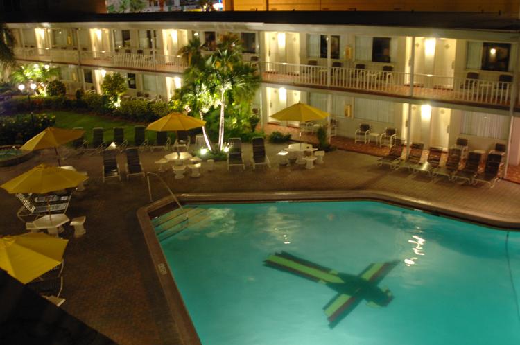 Thunderbird Beach Resort - thumb 19