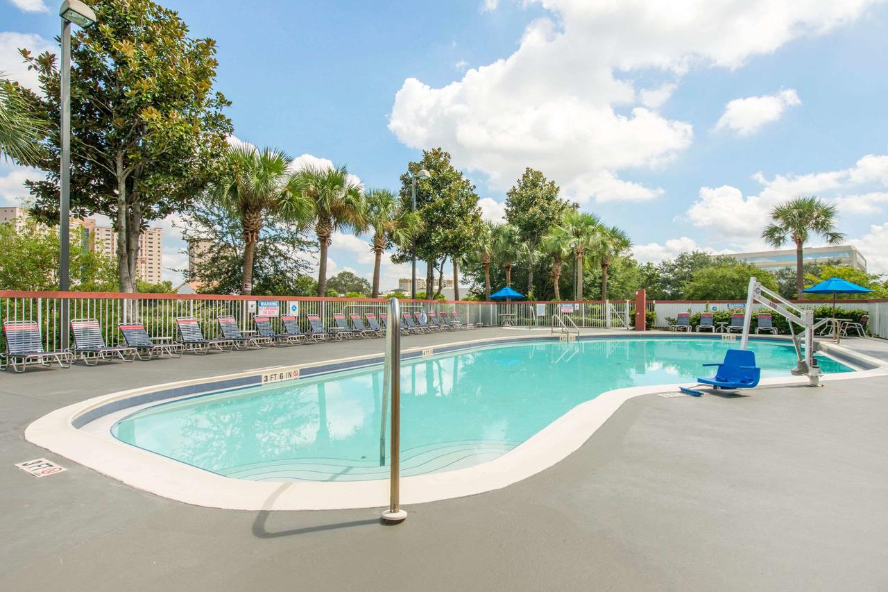 Comfort Inn & Suites Near Universal Orlando Resort - thumb 5