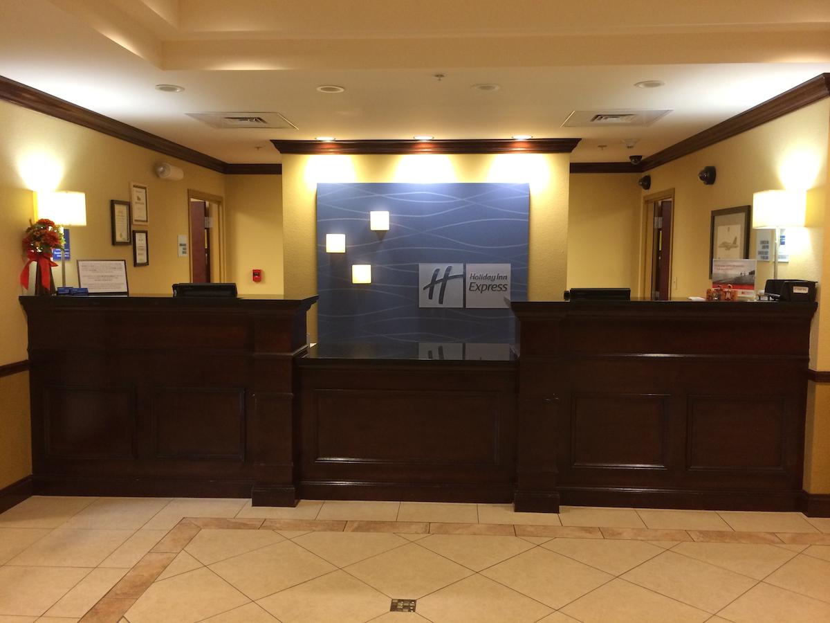 Holiday Inn Express Hotel & Suites Pensacola-West Navy Base - thumb 7
