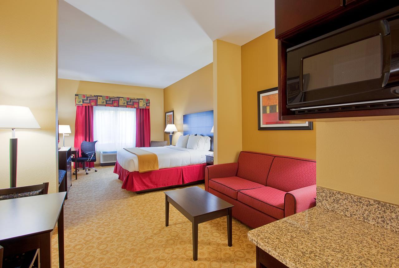 Holiday Inn Express Hotel & Suites Pensacola-West Navy Base - thumb 4