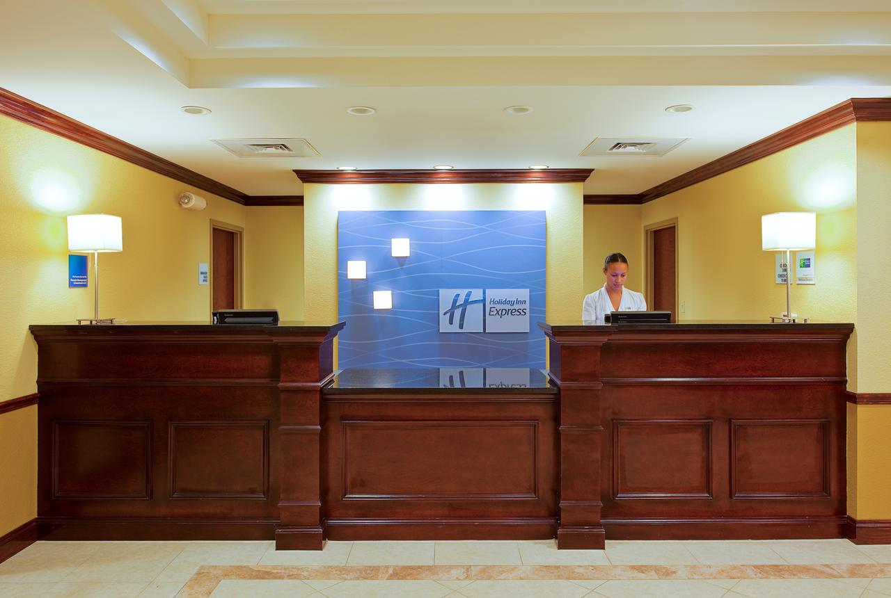 Holiday Inn Express Hotel & Suites Pensacola-West Navy Base - thumb 24