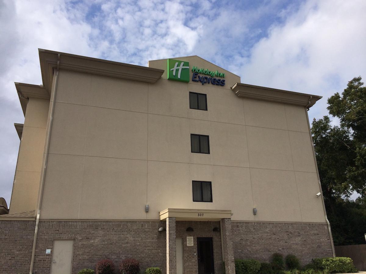 Holiday Inn Express Hotel & Suites Pensacola-West Navy Base - thumb 8