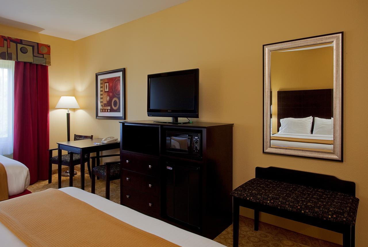 Holiday Inn Express Hotel & Suites Pensacola-West Navy Base - thumb 27