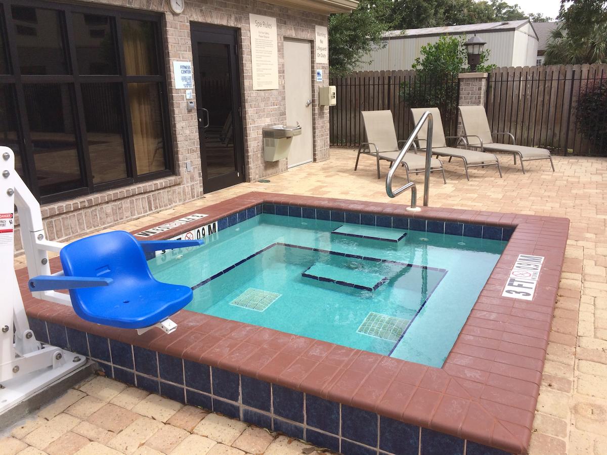 Holiday Inn Express Hotel & Suites Pensacola-West Navy Base - thumb 17