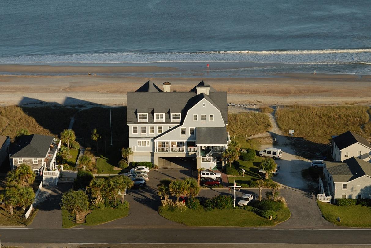 Elizabeth Pointe Lodge - thumb 26