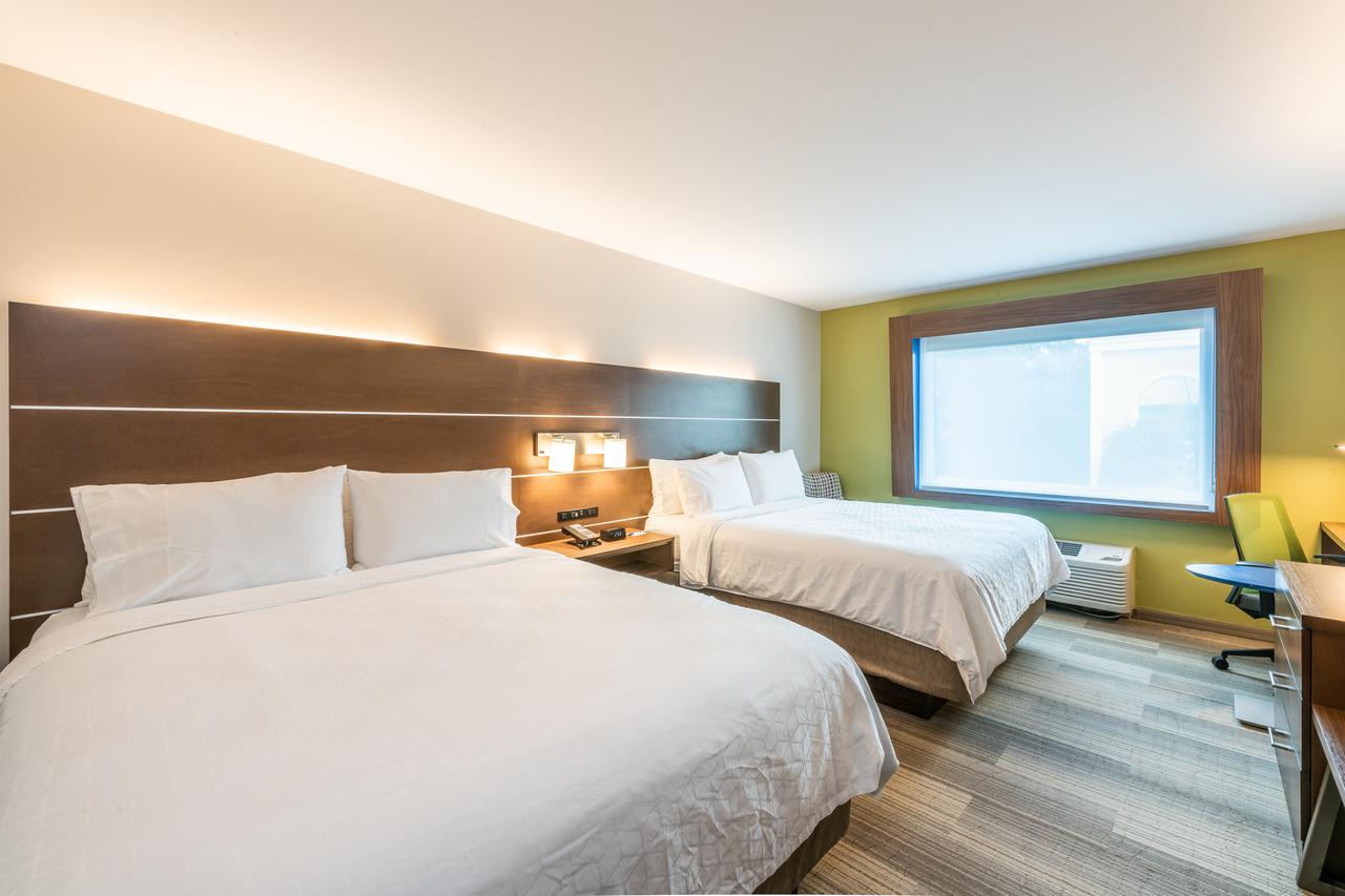 Holiday Inn Express Hotel & Suites Bradenton West - thumb 14