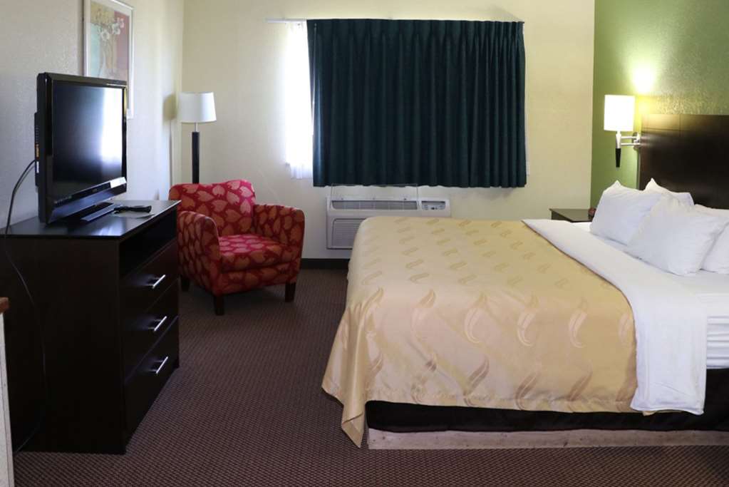 Quality Inn East - thumb 3