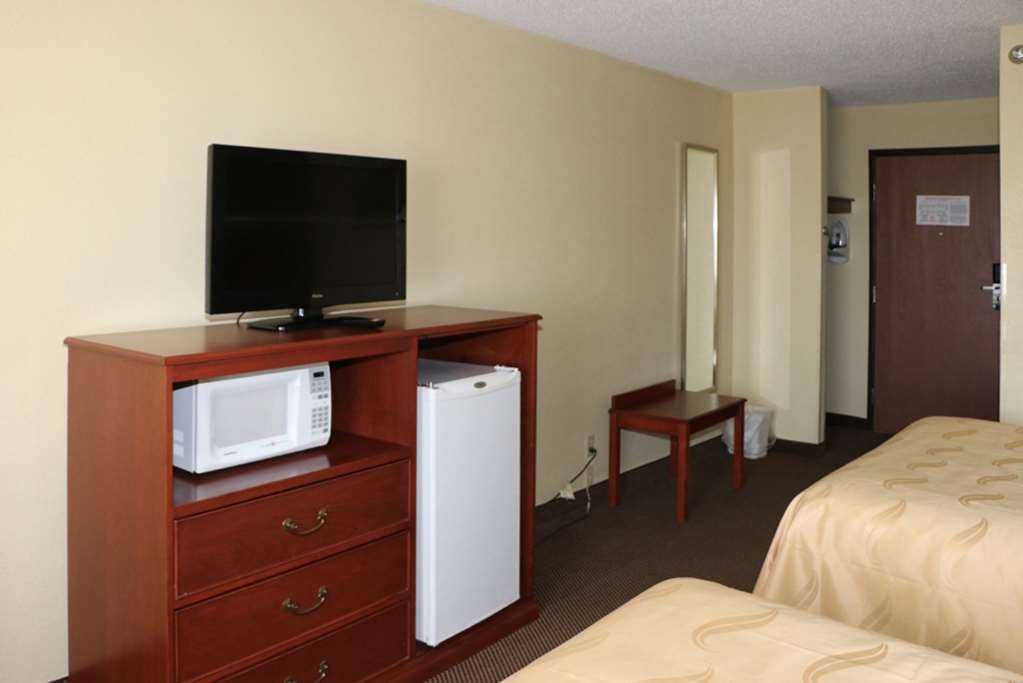 Quality Inn East - thumb 8